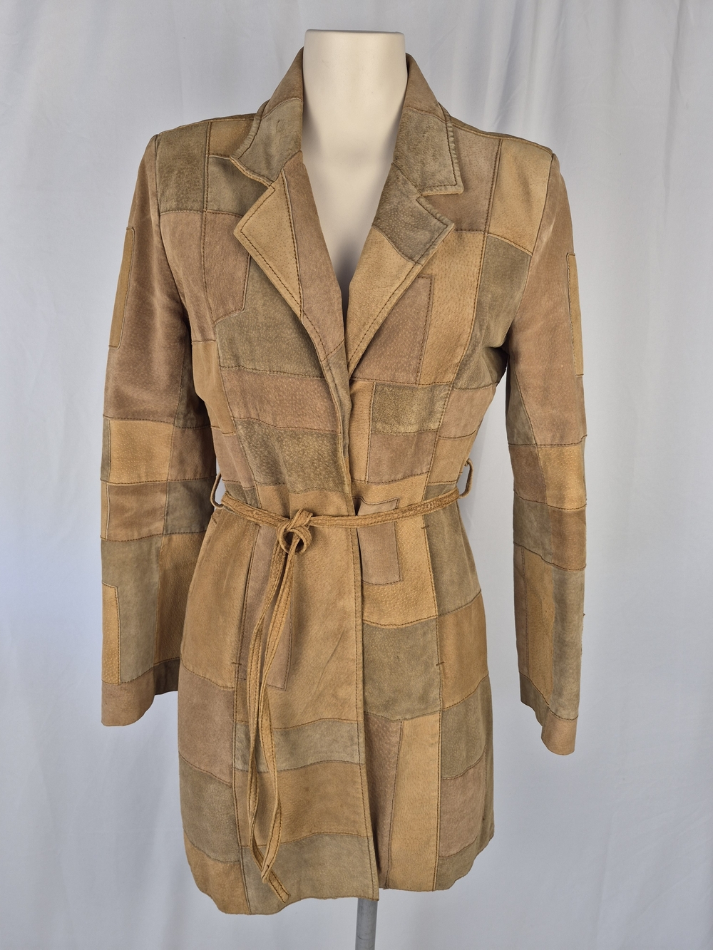 Le chateau Patchwork Suede Belted Jacket - Tan & Brown